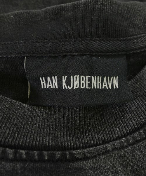 Han Kjobenhavn เสื้อยืด/เสื้อท็อปส์