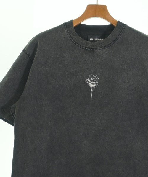 Han Kjobenhavn เสื้อยืด/เสื้อท็อปส์