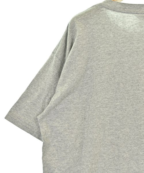 GILDAN เสื้อยืด/เสื้อท็อปส์