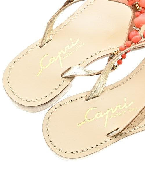 Capri รองเท้าแตะ