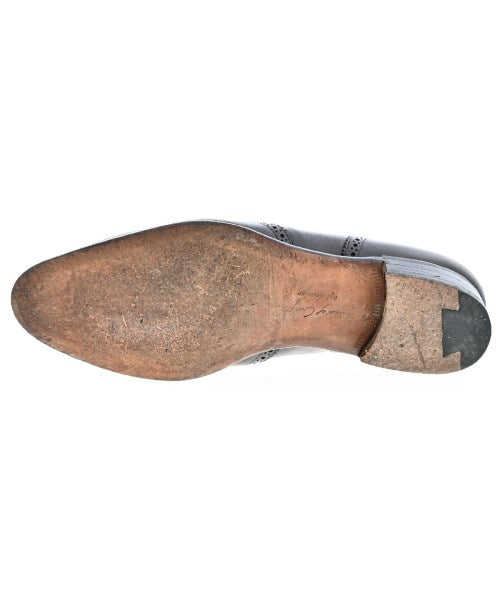 a piece of craftsman รองเท้าสวมทางการ
