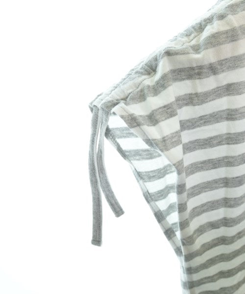 ensuite เสื้อยืด/เสื้อท็อปส์
