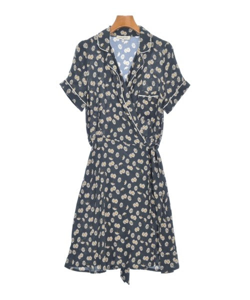 LA PETITE FRANCAISE เสื้อลำลอง