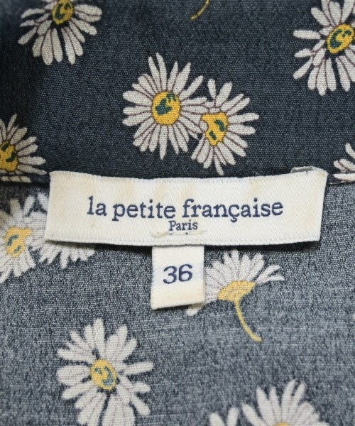 LA PETITE FRANCAISE เสื้อลำลอง