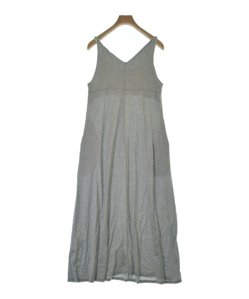 CLOTH&CROSS ชุดเดรส