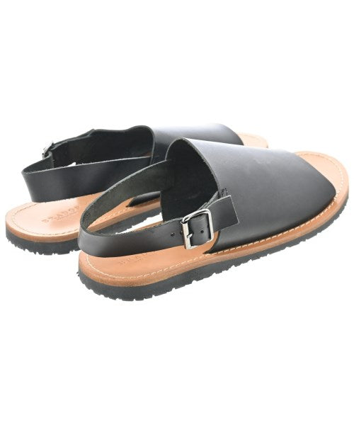 BRADOR รองเท้าแตะ