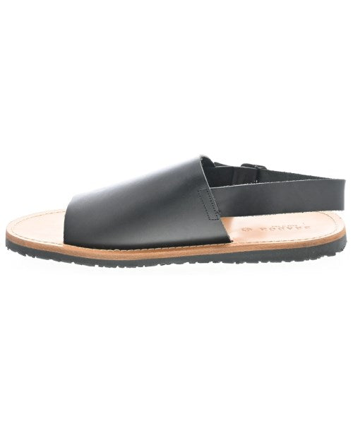 BRADOR รองเท้าแตะ