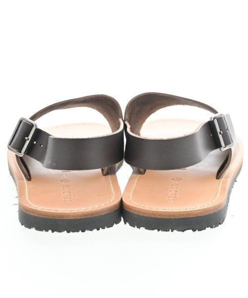 BRADOR รองเท้าแตะ