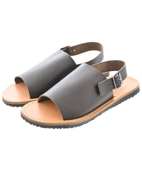 BRADOR รองเท้าแตะ