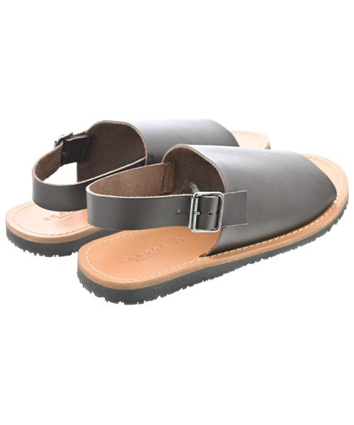 BRADOR รองเท้าแตะ