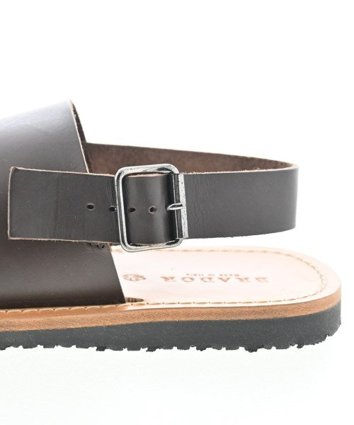 BRADOR รองเท้าแตะ