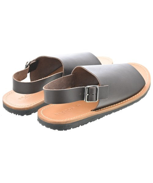 BRADOR รองเท้าแตะ