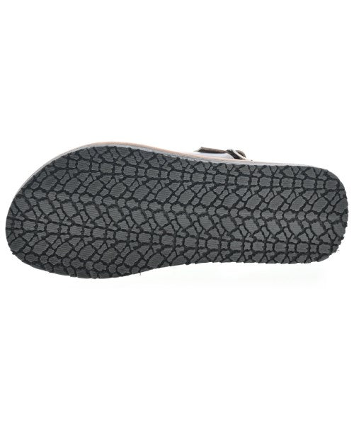 BRADOR รองเท้าแตะ