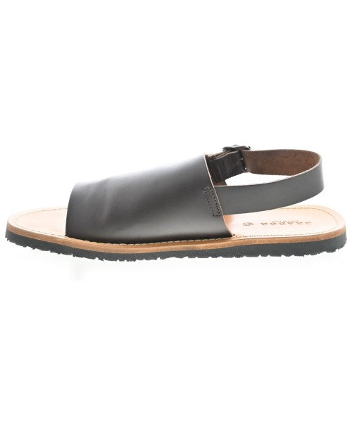 BRADOR รองเท้าแตะ