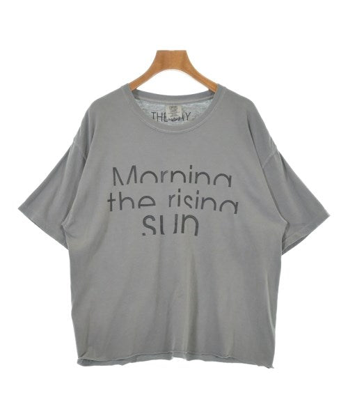 THE DAY เสื้อยืด/เสื้อท็อปส์