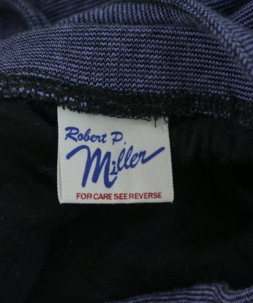 Robert P.Miller เสื้อสายเดี่ยว