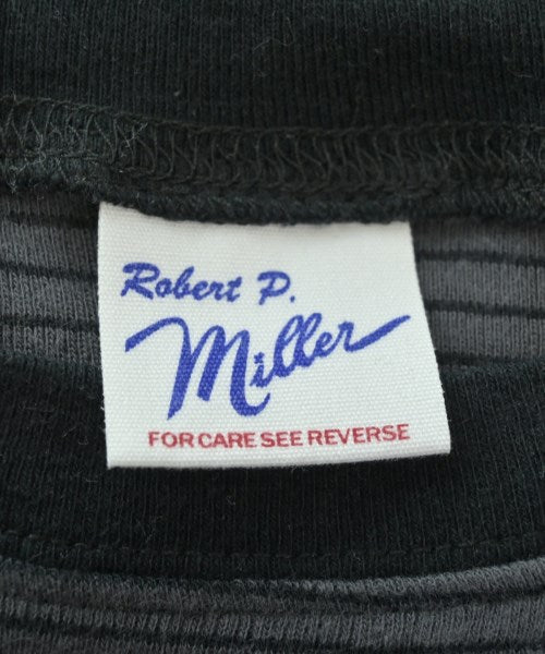 Robert P.Miller เสื้อยืด/เสื้อท็อปส์