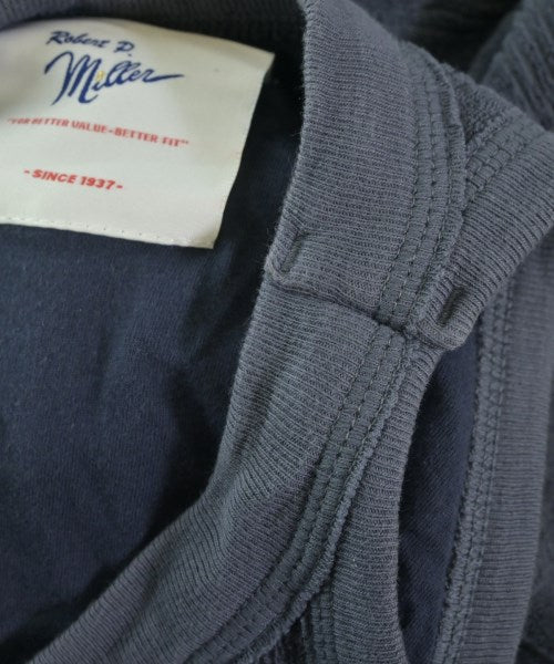 Robert P.Miller ชุดเดรส