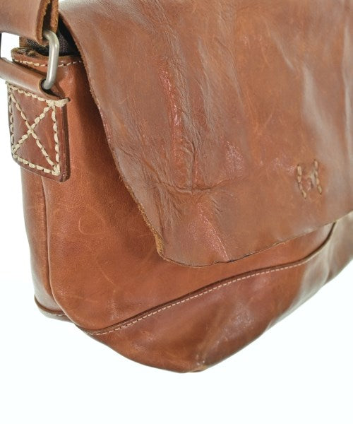 H 1203 MANO FECE กระเป๋าสะพาย