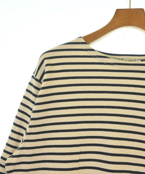 BURGUS PLUS เสื้อยืด/เสื้อท็อปส์