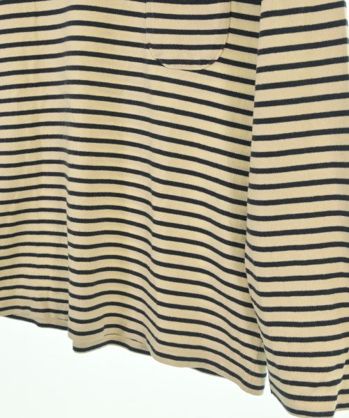 BURGUS PLUS เสื้อยืด/เสื้อท็อปส์