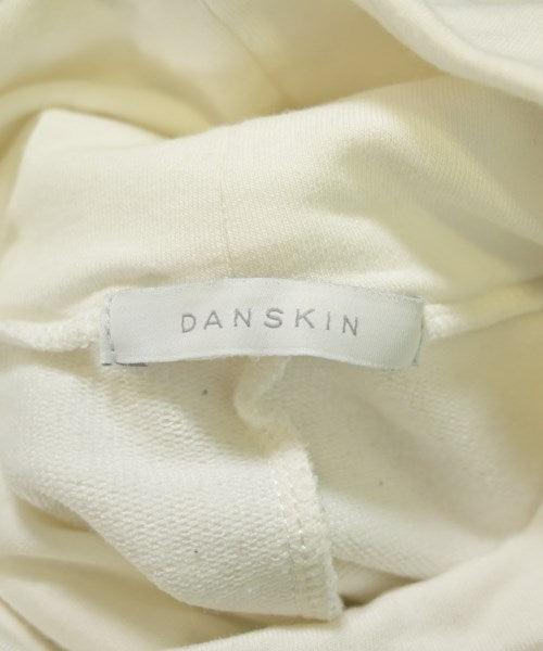 DANSKIN เสื้อยืด/เสื้อท็อปส์