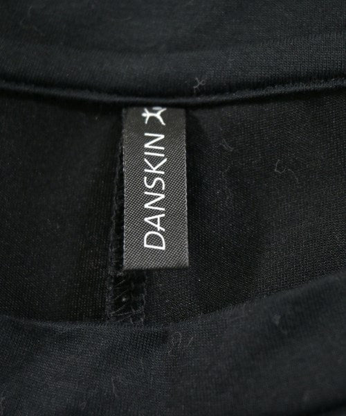 DANSKIN เสื้อยืด/เสื้อท็อปส์