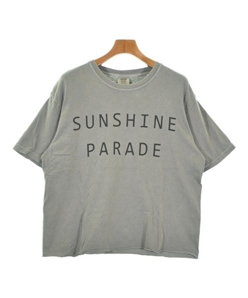 THE DAY ON THE BEACH เสื้อยืด/เสื้อท็อปส์
