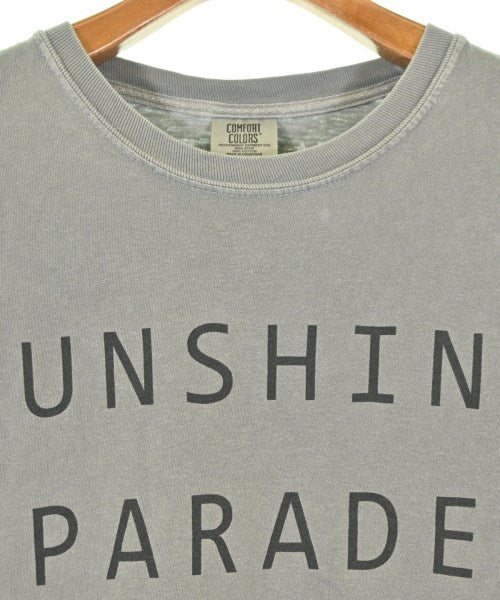 THE DAY ON THE BEACH เสื้อยืด/เสื้อท็อปส์