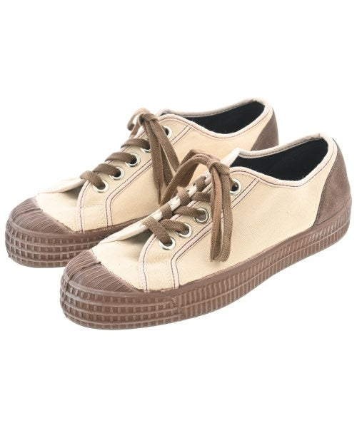 NOVESTA รองเท้าผ้าใบ