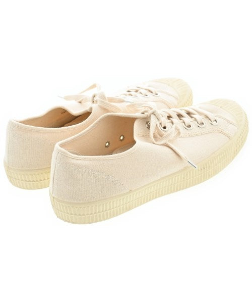 NOVESTA รองเท้าผ้าใบ