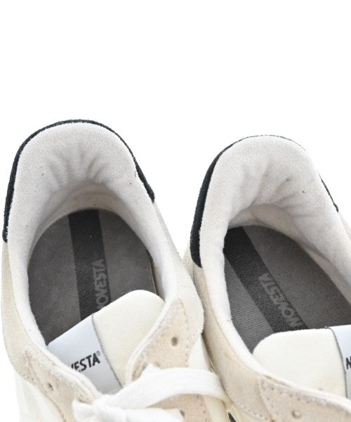 NOVESTA รองเท้าผ้าใบ