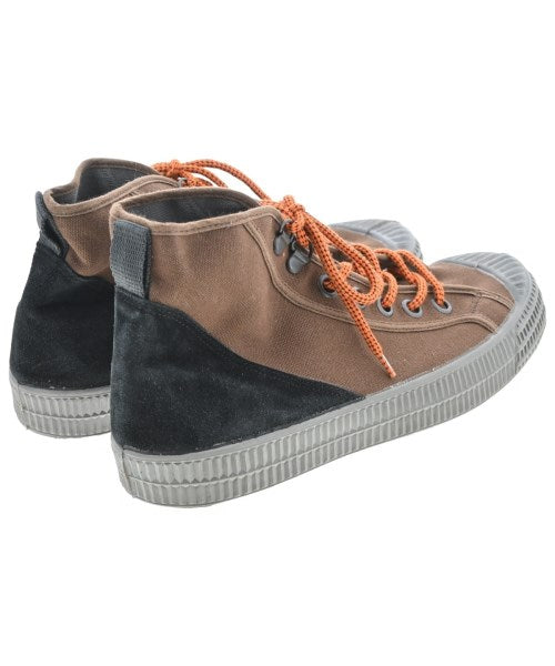 NOVESTA รองเท้าผ้าใบ