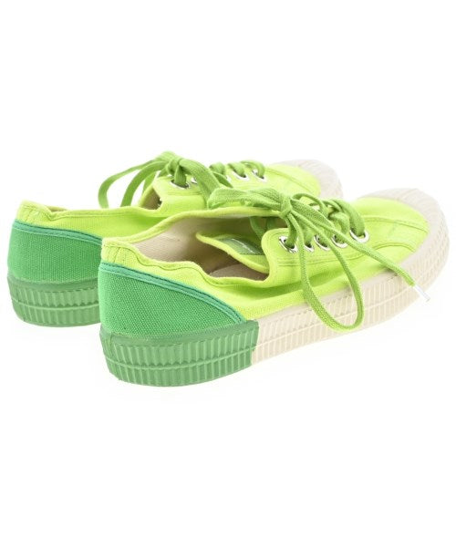 NOVESTA รองเท้าผ้าใบ