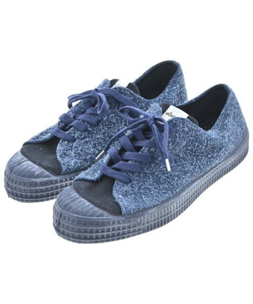 NOVESTA รองเท้าผ้าใบ