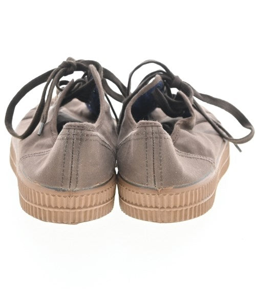 NOVESTA รองเท้าผ้าใบ