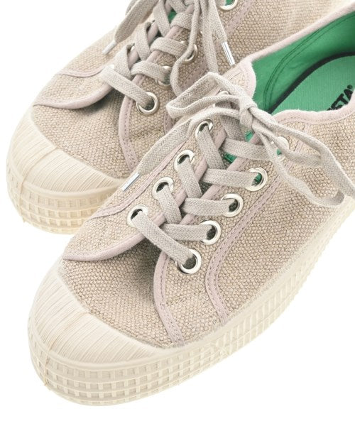 NOVESTA รองเท้าผ้าใบ