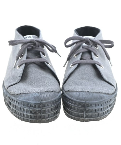 NOVESTA รองเท้าผ้าใบ