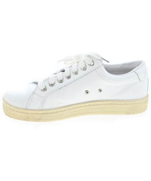NOVESTA รองเท้าผ้าใบ