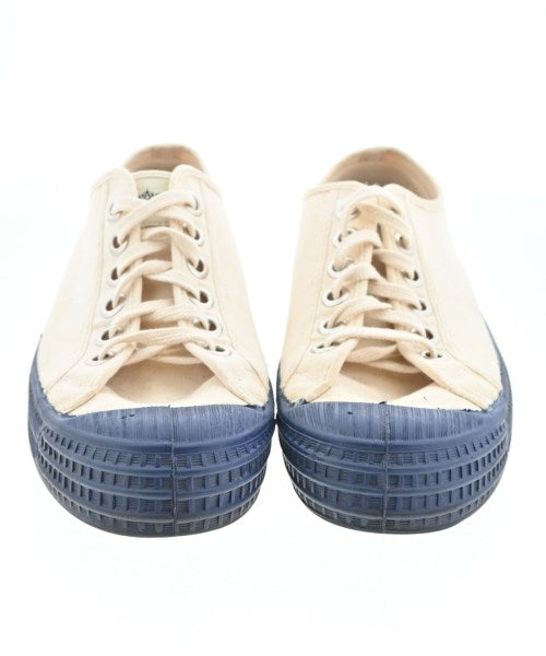 NOVESTA รองเท้าผ้าใบ