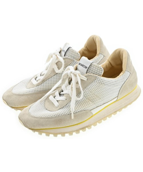 NOVESTA รองเท้าผ้าใบ