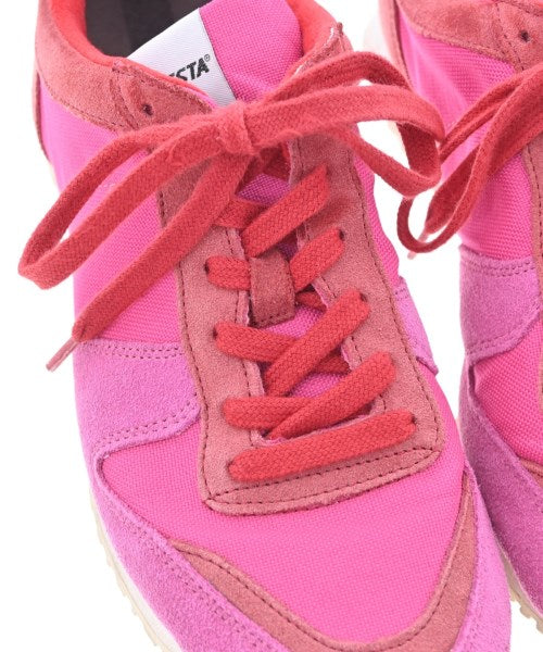 NOVESTA รองเท้าผ้าใบ