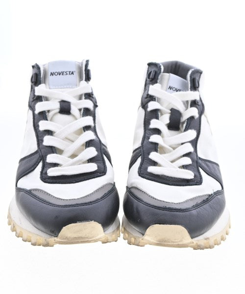 NOVESTA รองเท้าผ้าใบ