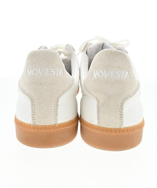 NOVESTA รองเท้าผ้าใบ