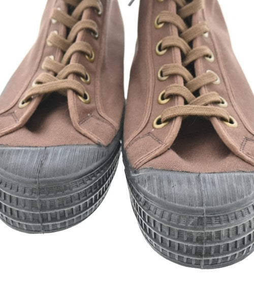 NOVESTA รองเท้าผ้าใบ
