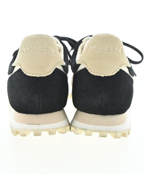 NOVESTA รองเท้าผ้าใบ