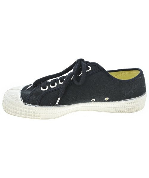 NOVESTA รองเท้าผ้าใบ