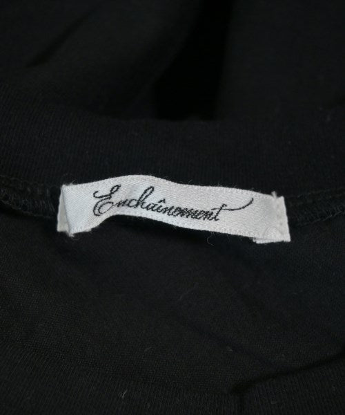 enchainement เสื้อยืด/เสื้อท็อปส์