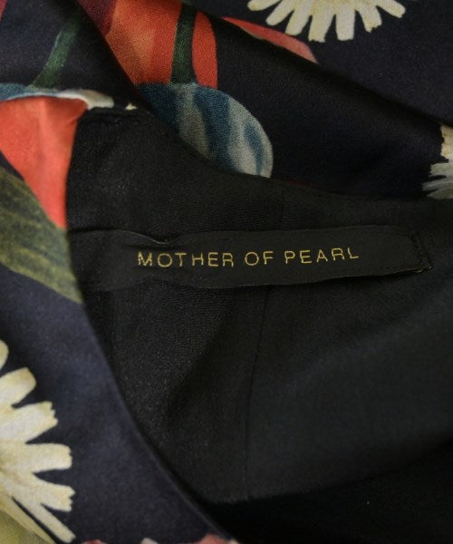 Mother of Pearl ชุดเดรส