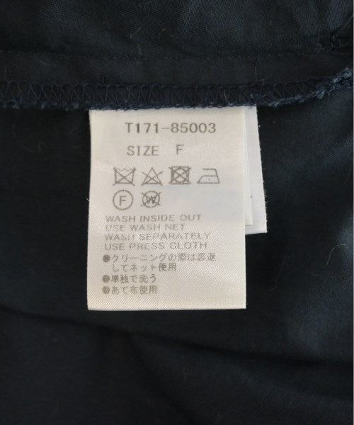 trois ชุดเดรส